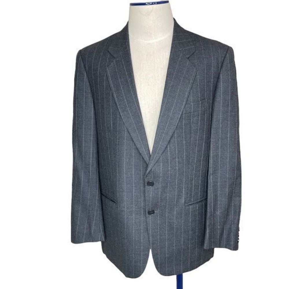 Barney’s New York Two Buttons Pure Wool Suit Stripes Blazer Size 40R Gray